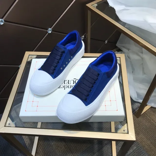 Alexander McQueen ओवरसाइज्ड स्नीकर रॉयल ब्लू व्हाइट लाइफस्टाइल स्नीकर 9