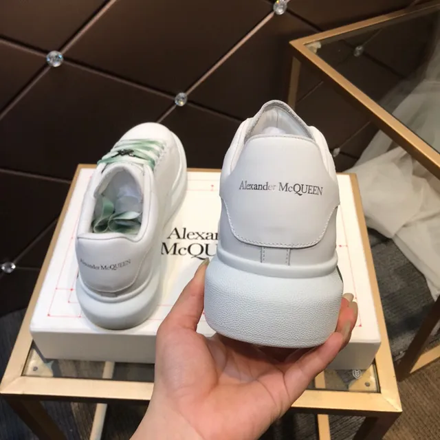 Alexander McQueen Oversized Sneaker White Green Platform Sole Gradient Ribbon Laces Chunky Sneakers 6