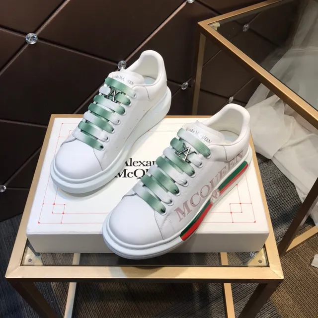 Alexander McQueen Oversized Sneaker White Green Platform Sole Gradient Ribbon Laces Chunky Sneakers 9