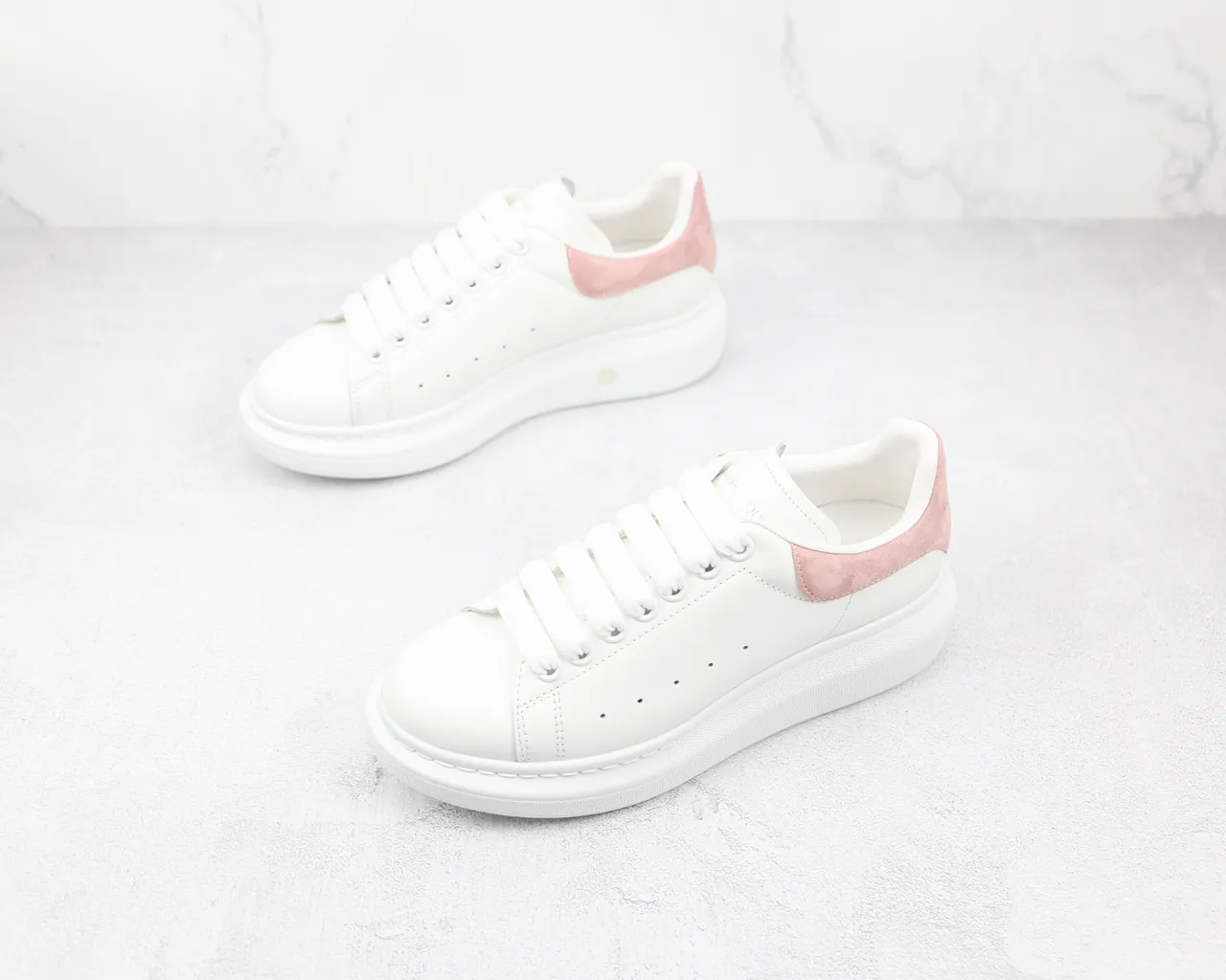 Alexander McQueen Oversized Sneaker White Pink Platform Sole Leather Upper Lifestyle Sneakers 7