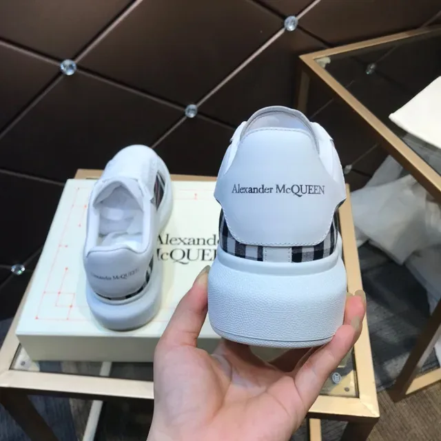 Alexander McQueen Oversized 白色格子侧边拼布 生活方式运动鞋 6