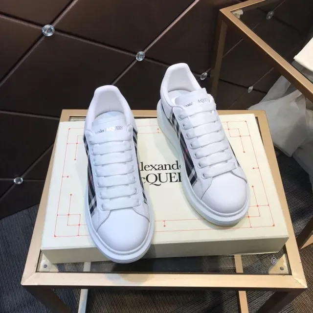 Alexander McQueen Oversized 白色格子侧边拼布 生活方式运动鞋 7