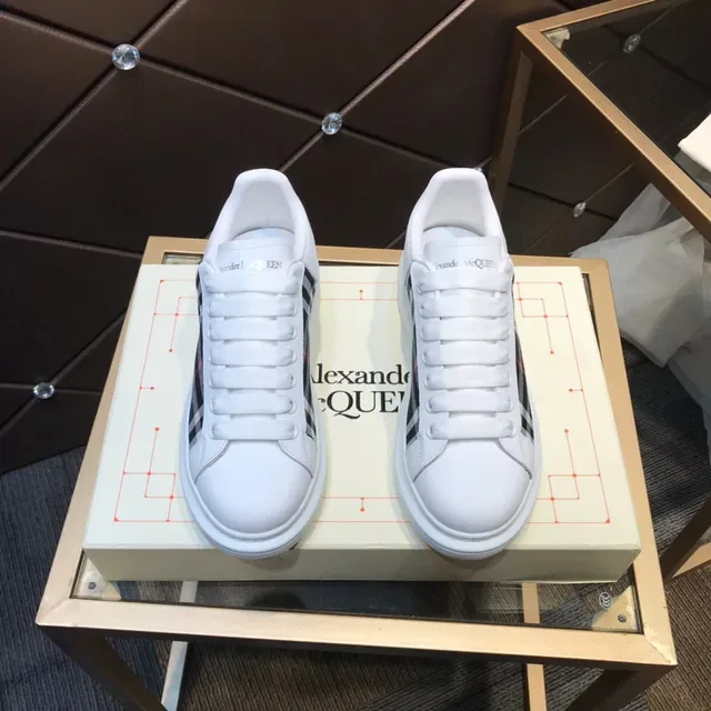 Alexander McQueen Oversized 白色格子侧边拼布 生活方式运动鞋 9
