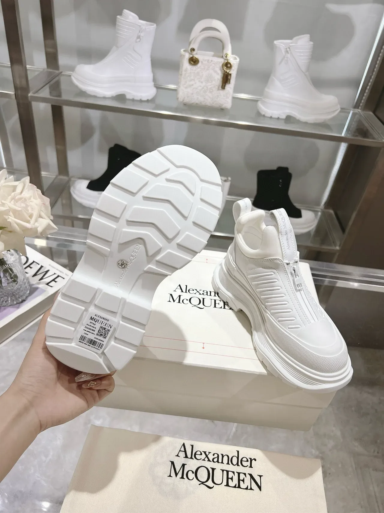 Alexander McQueen Oversized Sneaker White Zip-Front Chunky Sneakers 7