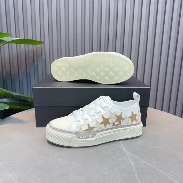 Amiri MA Court Zapatillas Lifestyle Blancas con Estrellas 9