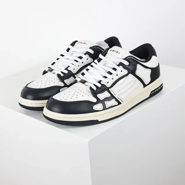 Amiri Skel Top Zapatillas Lifestyle de Cuero Negro y Blanco 2
