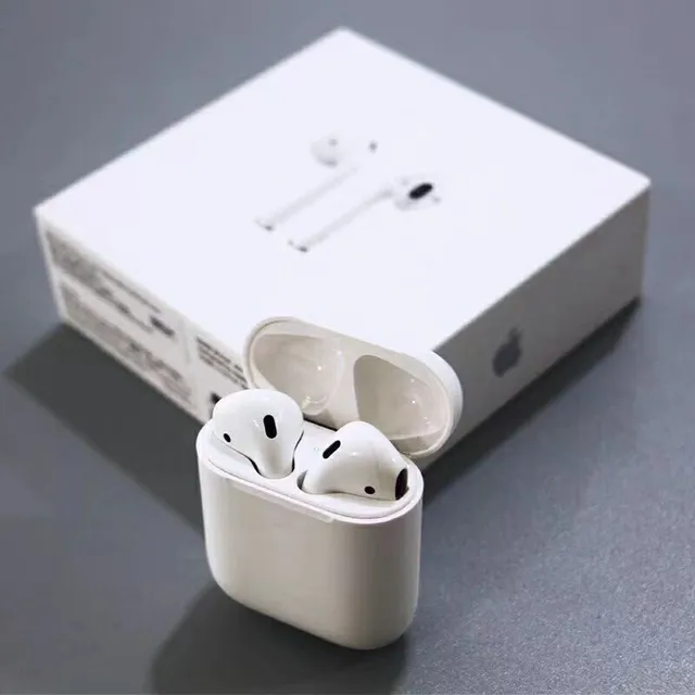 Apple AirPods White Compact Stem-Style Glossy Plastic TWS Earbuds 7