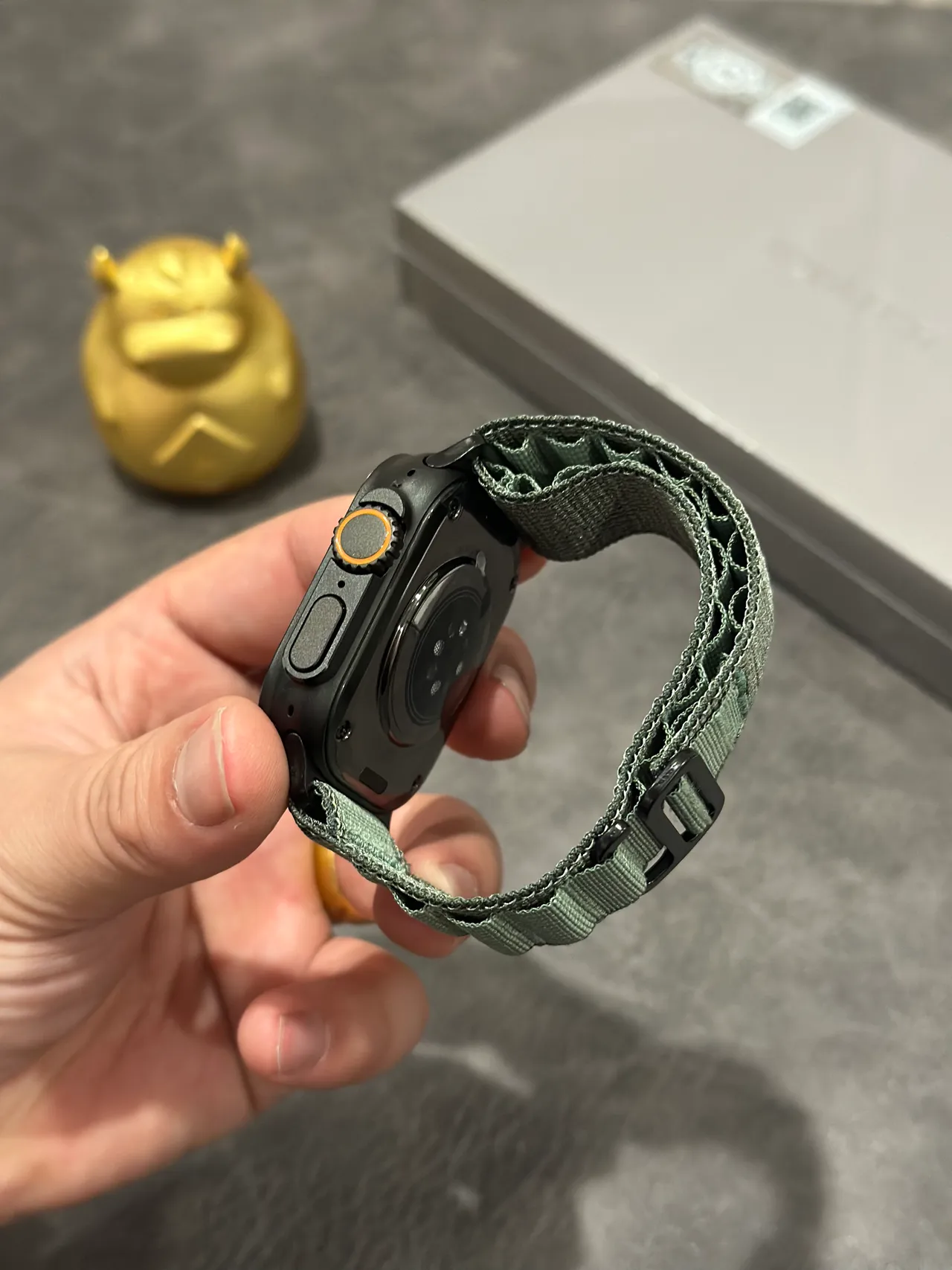 Apple 黑色军绿色 防摔保护壳 橙色-Accented 数字表冠 运动手表 12