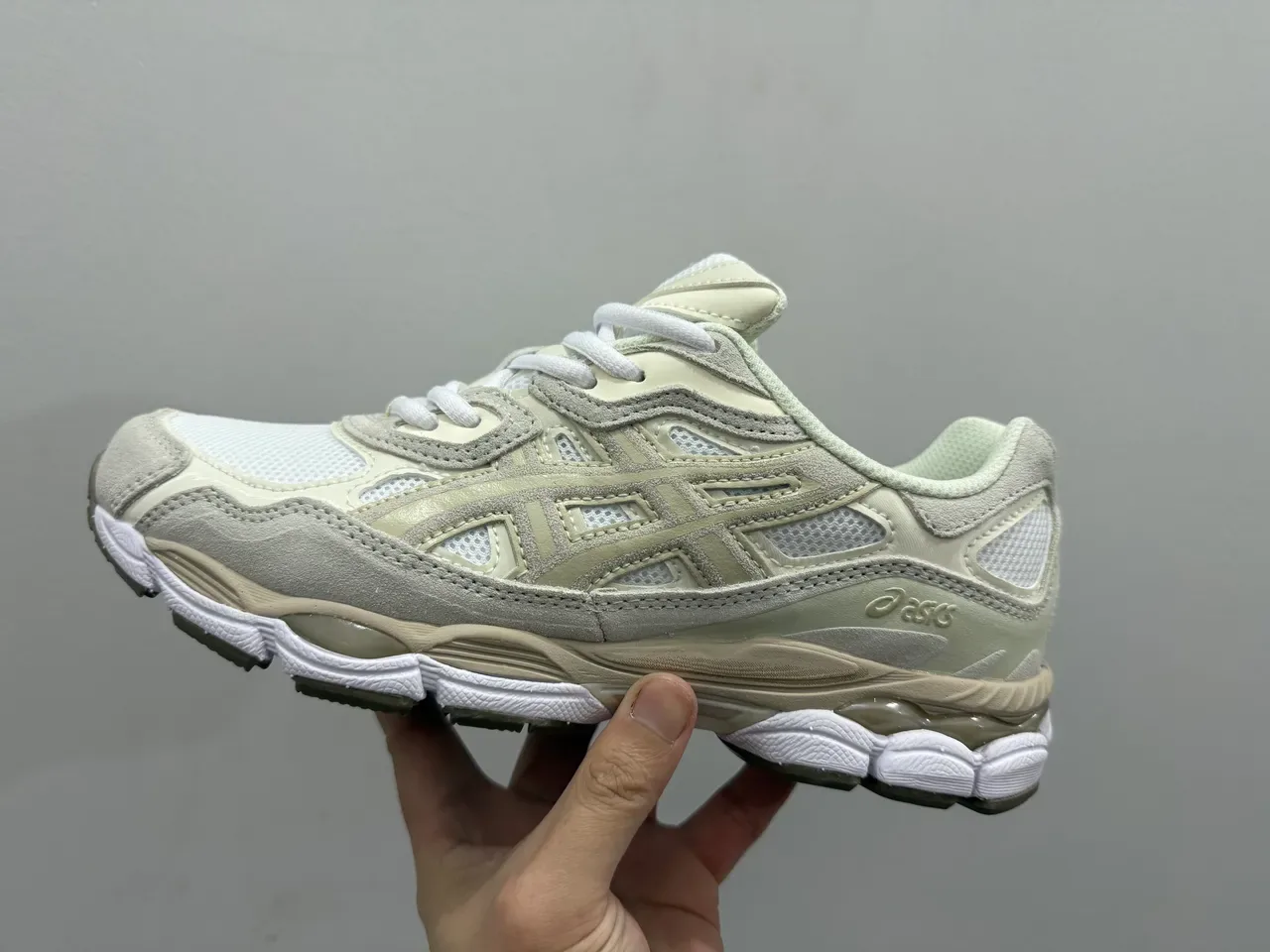 ASICS নীল সাদা লেয়ার্ড কেজ ওভারলে মেশ ভেন্টিলেশন প্যানেল লাইফস্টাইল স্নিকার 6