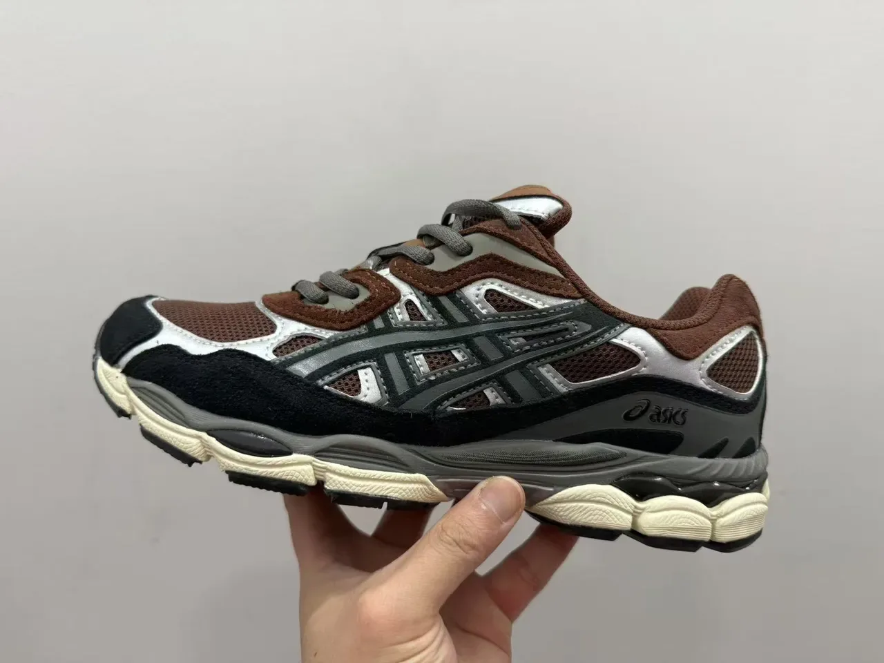 ASICS নীল সাদা লেয়ার্ড কেজ ওভারলে মেশ ভেন্টিলেশন প্যানেল লাইফস্টাইল স্নিকার 8