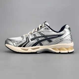 ASICS Gel-Kayano 银色和藏青色跑鞋