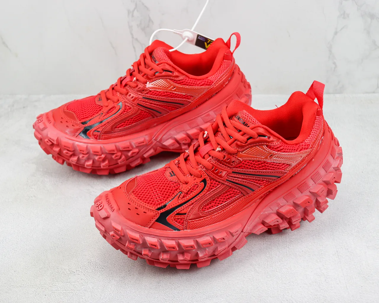 ASICS লাল কালো একরঙা আক্রমণাত্মক লাগ সোল রানিং শু 4