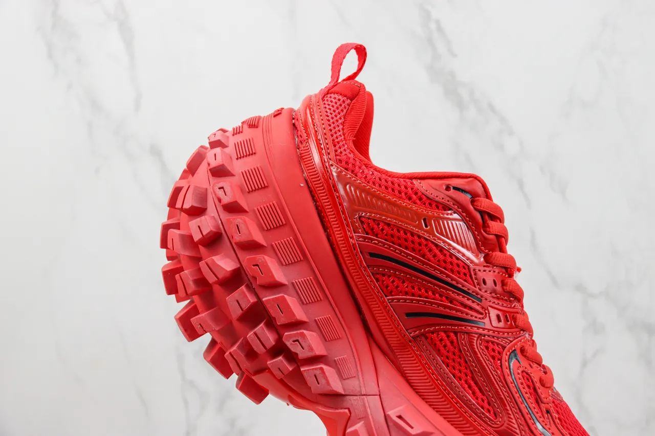 ASICS লাল কালো একরঙা আক্রমণাত্মক লাগ সোল রানিং শু 5