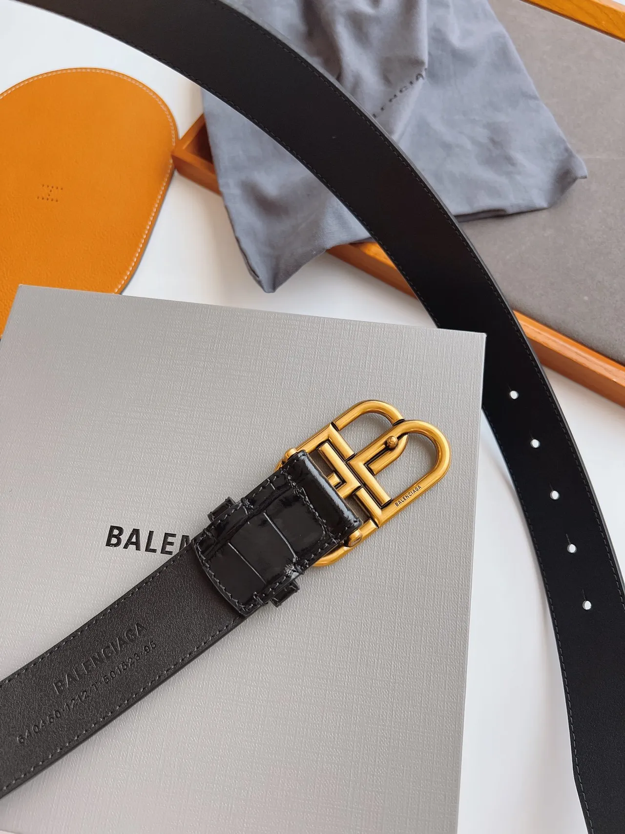 Balenciaga BB Belt Black Gold Crocodile-Embossed Polished Buckle Leather Belt 4