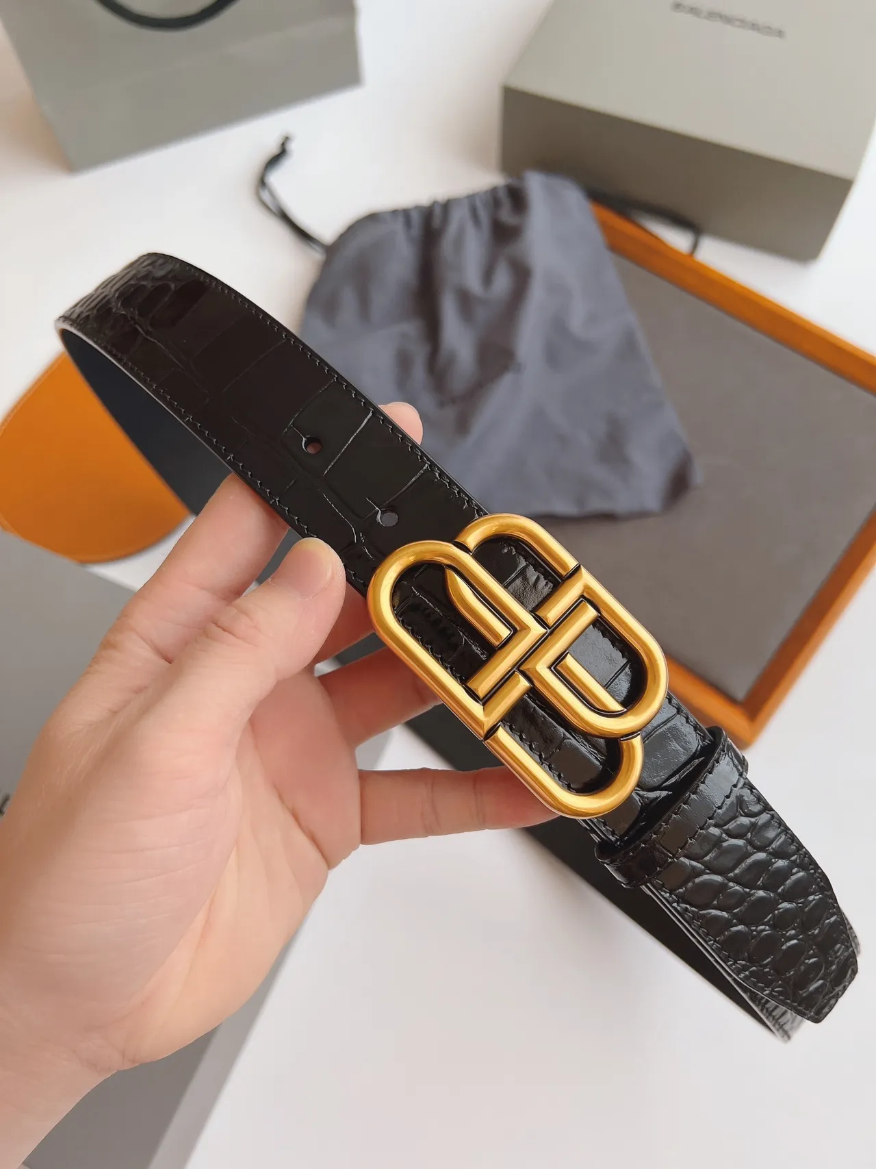 Balenciaga BB Belt Black Gold Crocodile-Embossed Polished Buckle Leather Belt 8