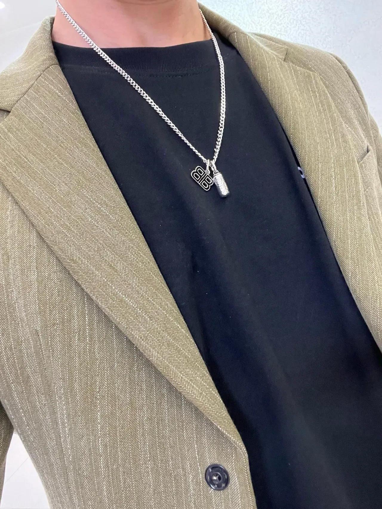 Balenciaga BB 链项链 银灰色 古巴链 莫诺克雷姆 魅力项链 4
