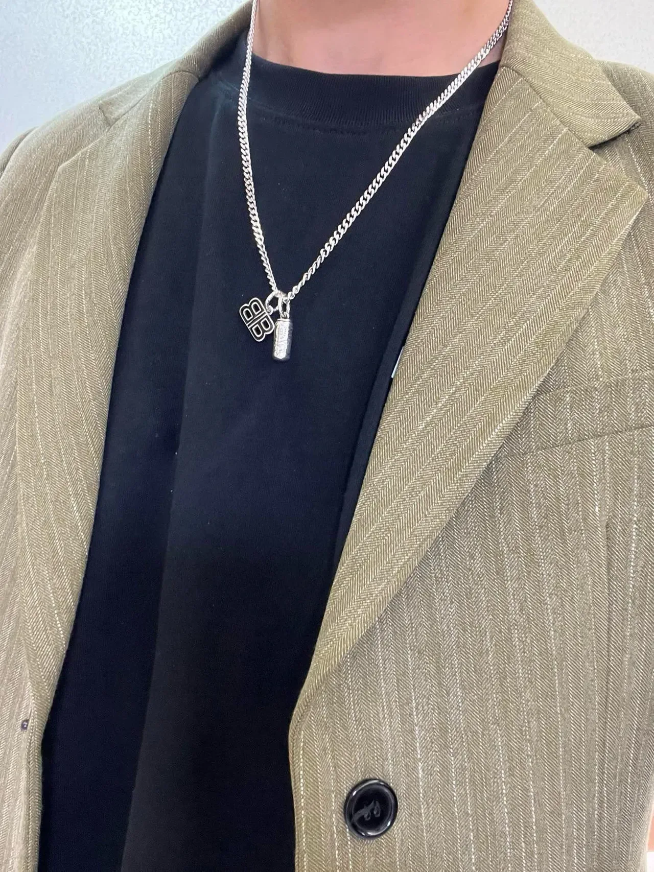 Balenciaga BB 链项链 银灰色 古巴链 莫诺克雷姆 魅力项链 8