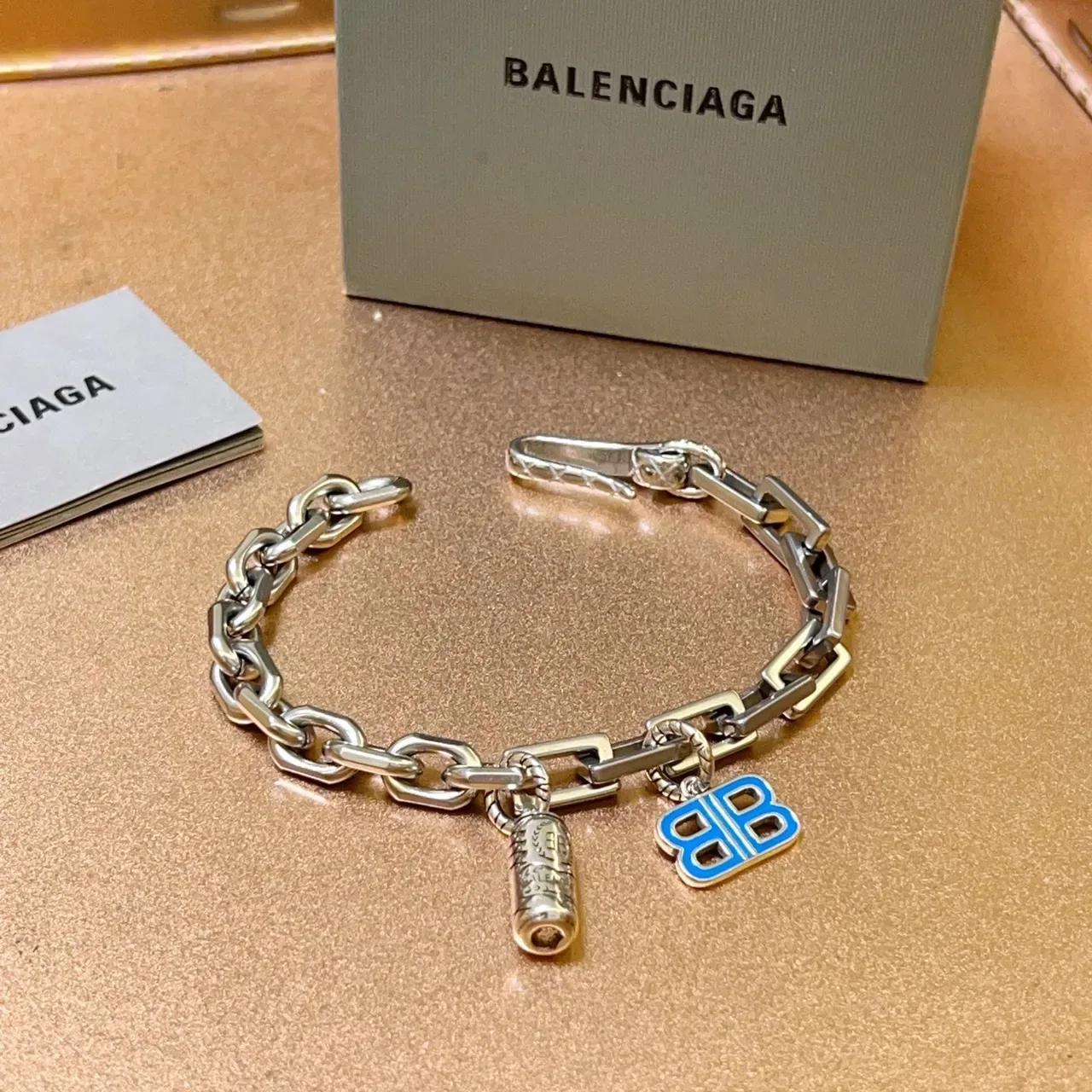 Balenciaga BB Charm Plata Azul Gruesa Cadena Mixta Cerradura Cilíndrica Pulsera 3