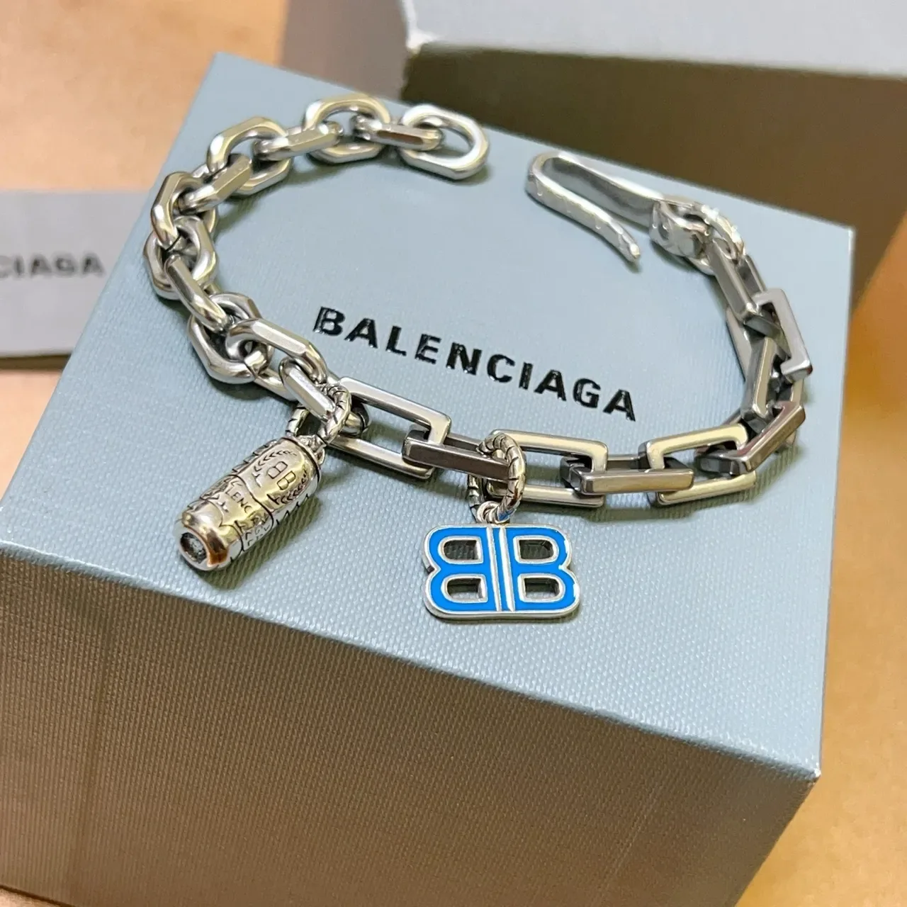 Balenciaga BB Charm Plata Azul Gruesa Cadena Mixta Cerradura Cilíndrica Pulsera 7