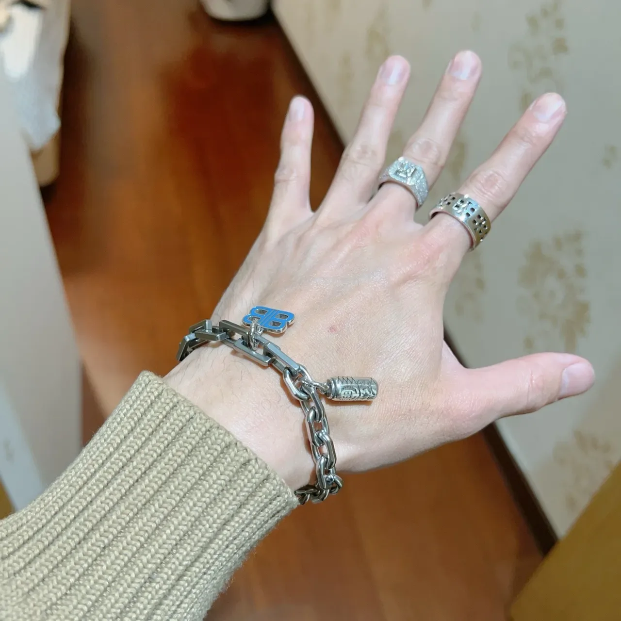 Balenciaga BB Charm Plata Azul Gruesa Cadena Mixta Cerradura Cilíndrica Pulsera 8