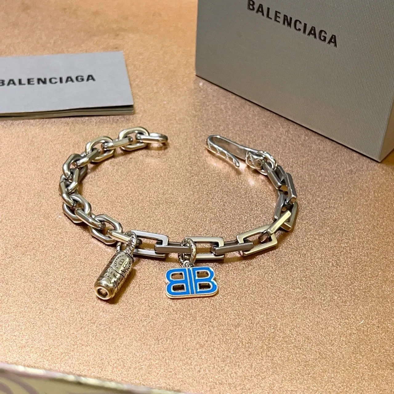 Balenciaga BB Charm Plata Azul Gruesa Cadena Mixta Cerradura Cilíndrica Pulsera 9
