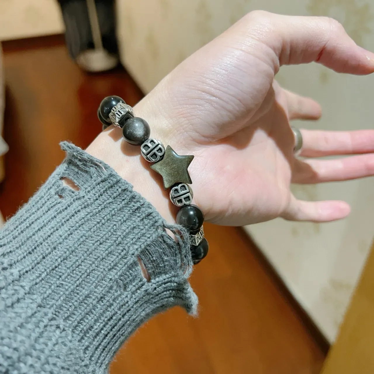 Balenciaga BB Charm Star سوار خرز 7