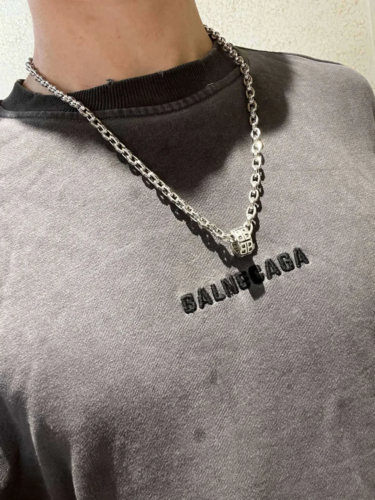 Colar Balenciaga BB Motif Corrente Prateada 2