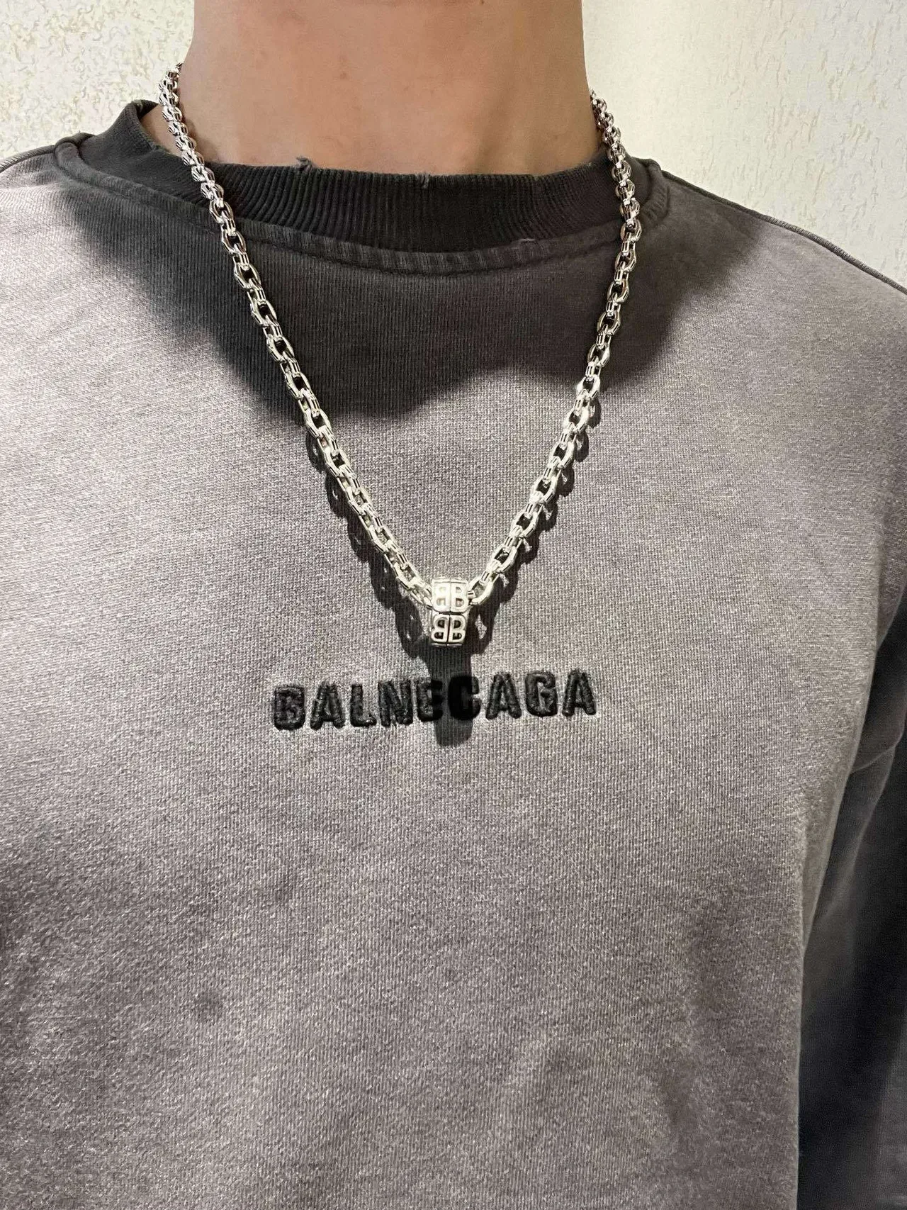 Colar Balenciaga BB Motif Corrente Prateada 5