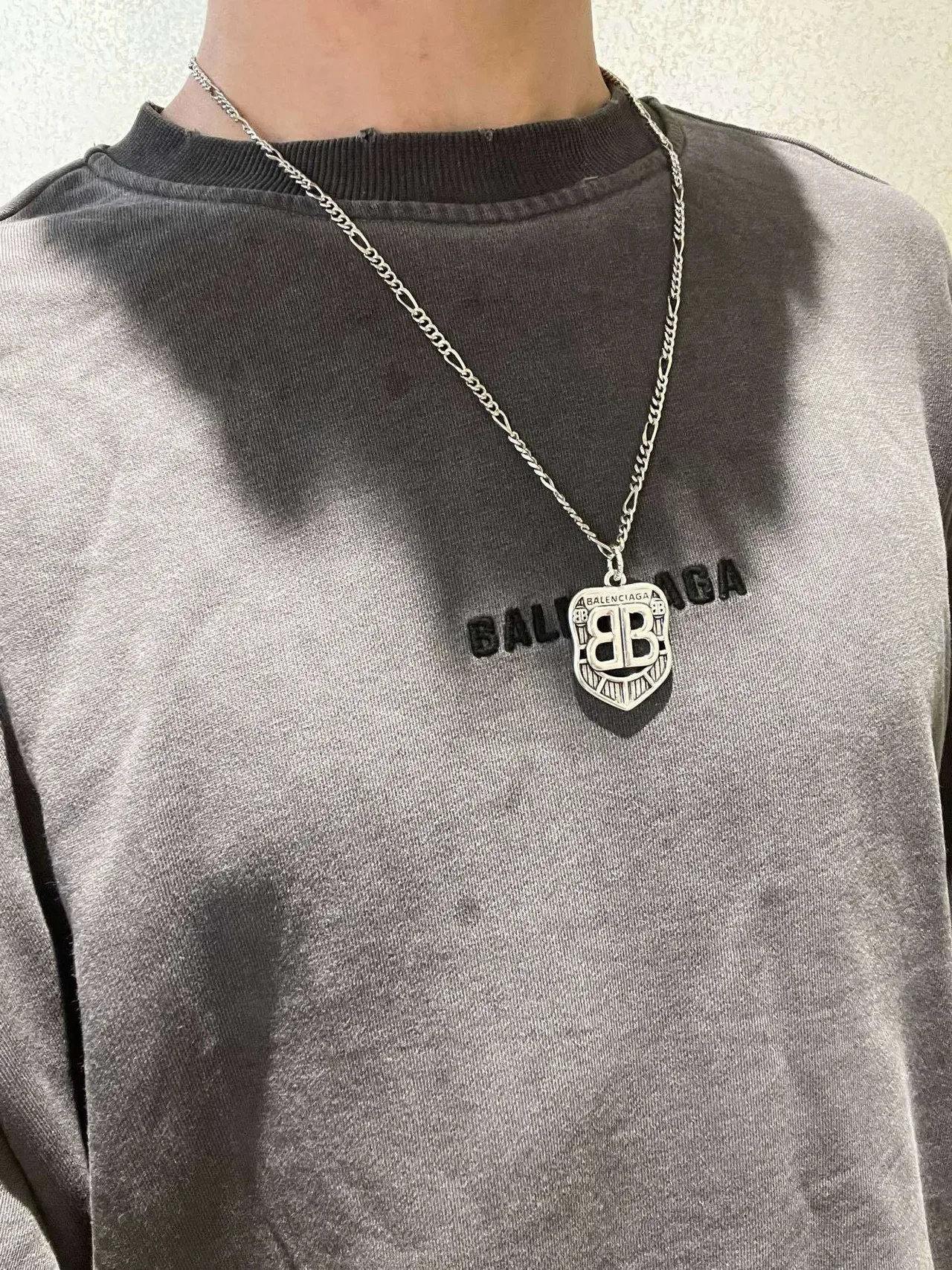 Balenciaga BB Shield चांदी Figaro Chain नेकलेस 8