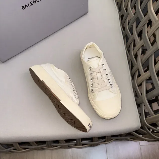 Balenciaga Toile Beige Supérieure Silhouette Basse Style de Vie Sneakers 4