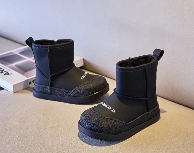Balenciaga Botas de Neve Bege Branco de Tornozelo Alto com Zíper Lateral 6