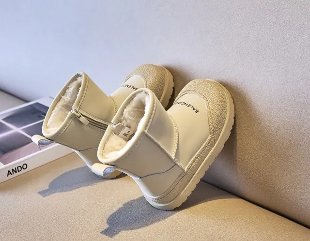 Balenciaga Botas de Neve Bege Branco de Tornozelo Alto com Zíper Lateral 12
