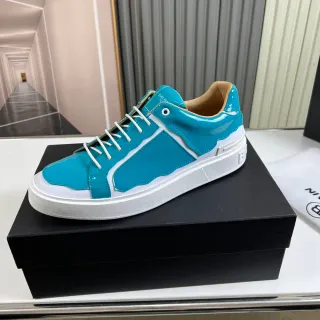 Balenciaga जीवनशैली स्नीकर टर्क्वॉइस और सफेद लो-टॉप स्नीकर