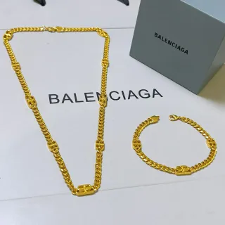 Balenciaga Logo Chain Corrente de Ouro Grossa Motivo Curb Colar