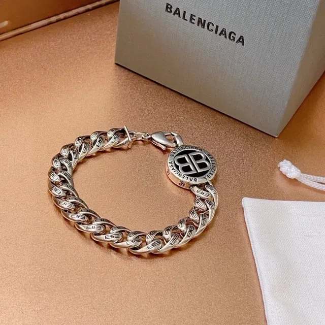 Balenciaga Logo Chain Plata Negro Cadena Curb-Link Gruesa Grabado Repetitivo BB Pulsera 2