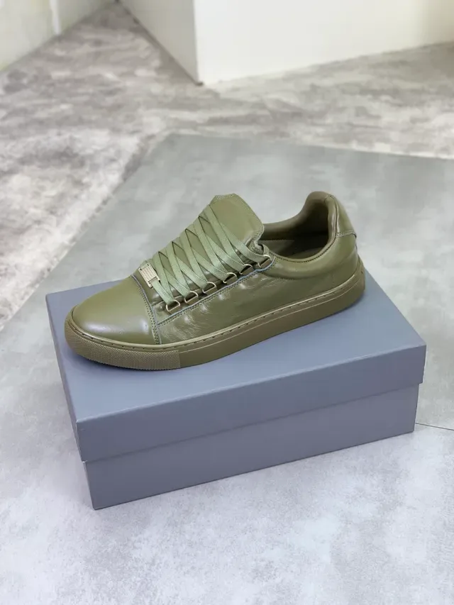 Balenciaga Speed Trainer حذاء رياضي أسلوب حياة من جلد أخضر زيتوني 4