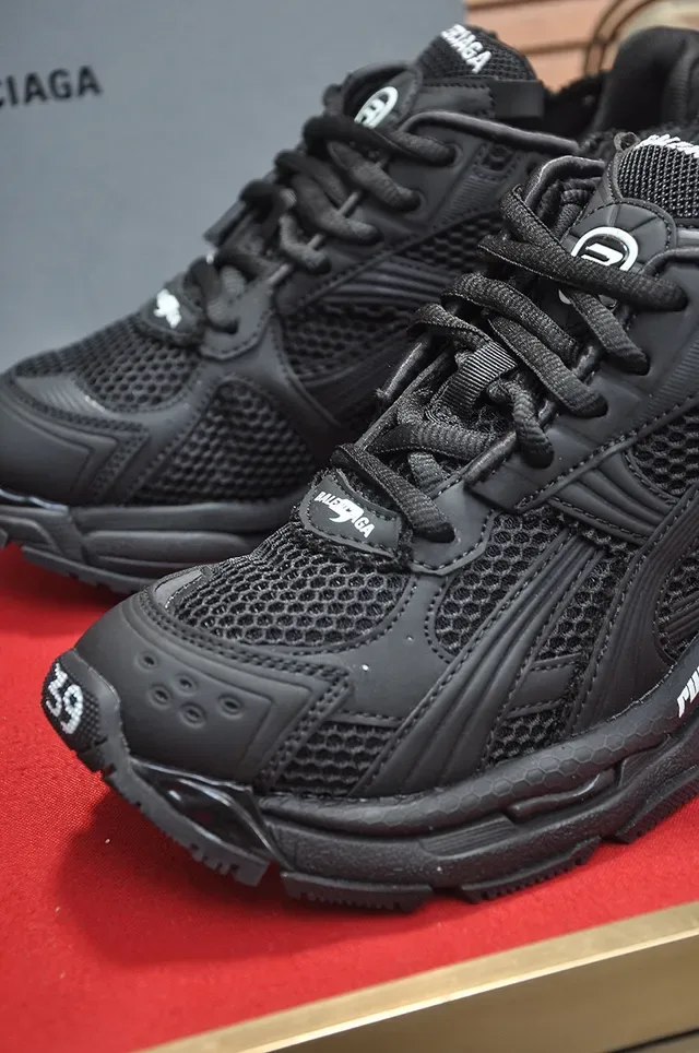 Balenciaga Track Trainer Black Chunky Sneakers 8