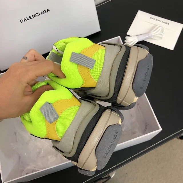 Balenciaga Triple S Runner Neon Lime Yellow Gray চáṅki snikārs 4
