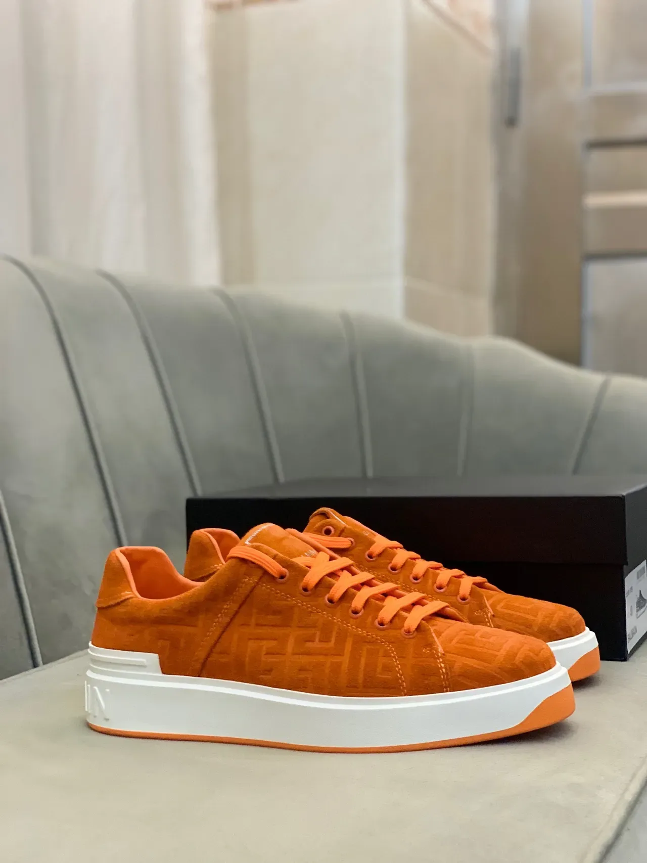 Balmain B-Court Zapatillas Lifestyle Naranja Ante Monogram 7