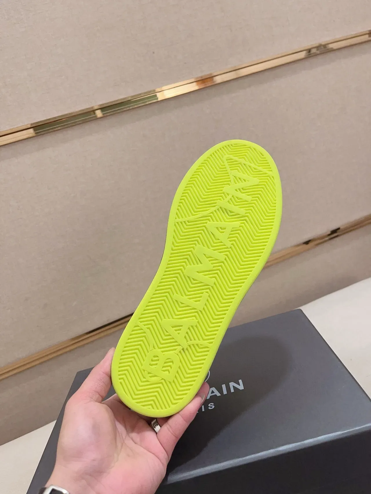 Balmain 黑色黄色平台鞋底网面和皮革面板生活方式运动鞋 9