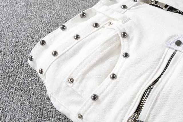 Balmain Calça Jeans Branca Tachonada Inspirada em Moto 9