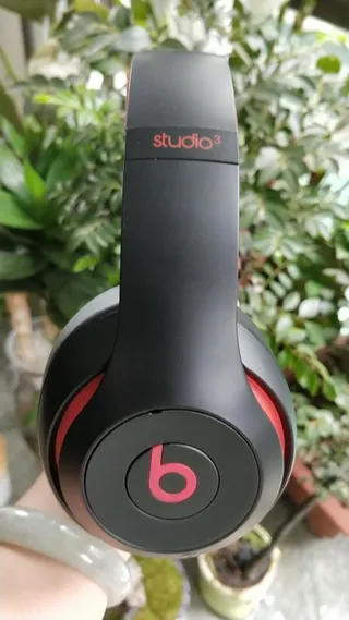 Beats Noir et Or Circumaural Diadème avec accents métalliques Casque over-ear 13