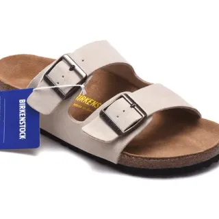 Birkenstock Arizona बेज सूड दो पट्टे काजुअल सैंडल
