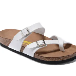 Birkenstock Arizona व्हाइट कैजुअल सैंडल्स