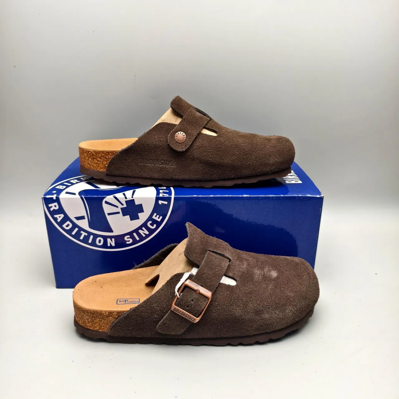 Birkenstock Boston भूरा सुड एक पट्टी वाला स्लिपर 5