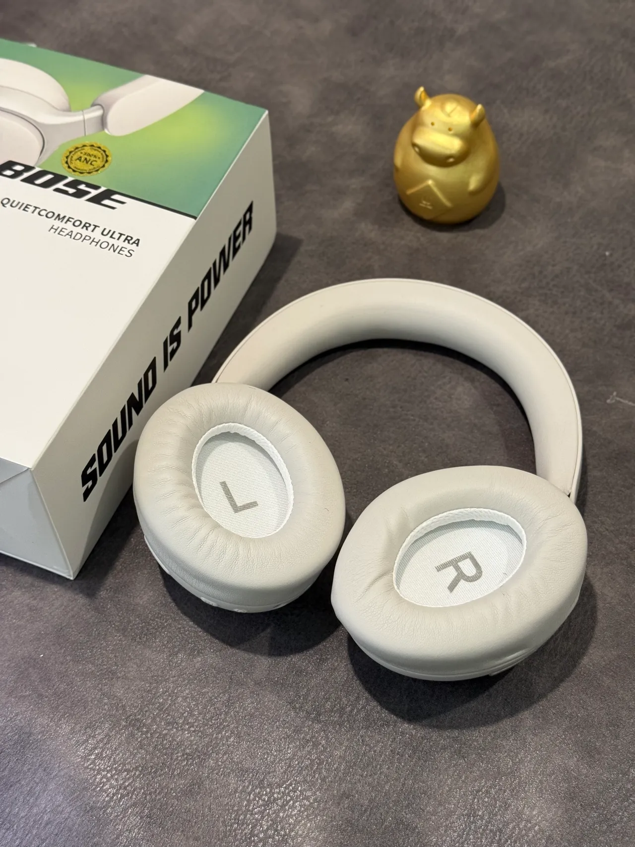 Bose QuietComfort Ultra Off-White سماعات فوق الأذن 4