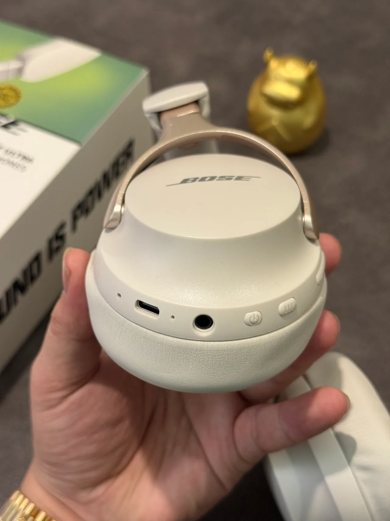Bose QuietComfort Ultra Off-White سماعات فوق الأذن 5