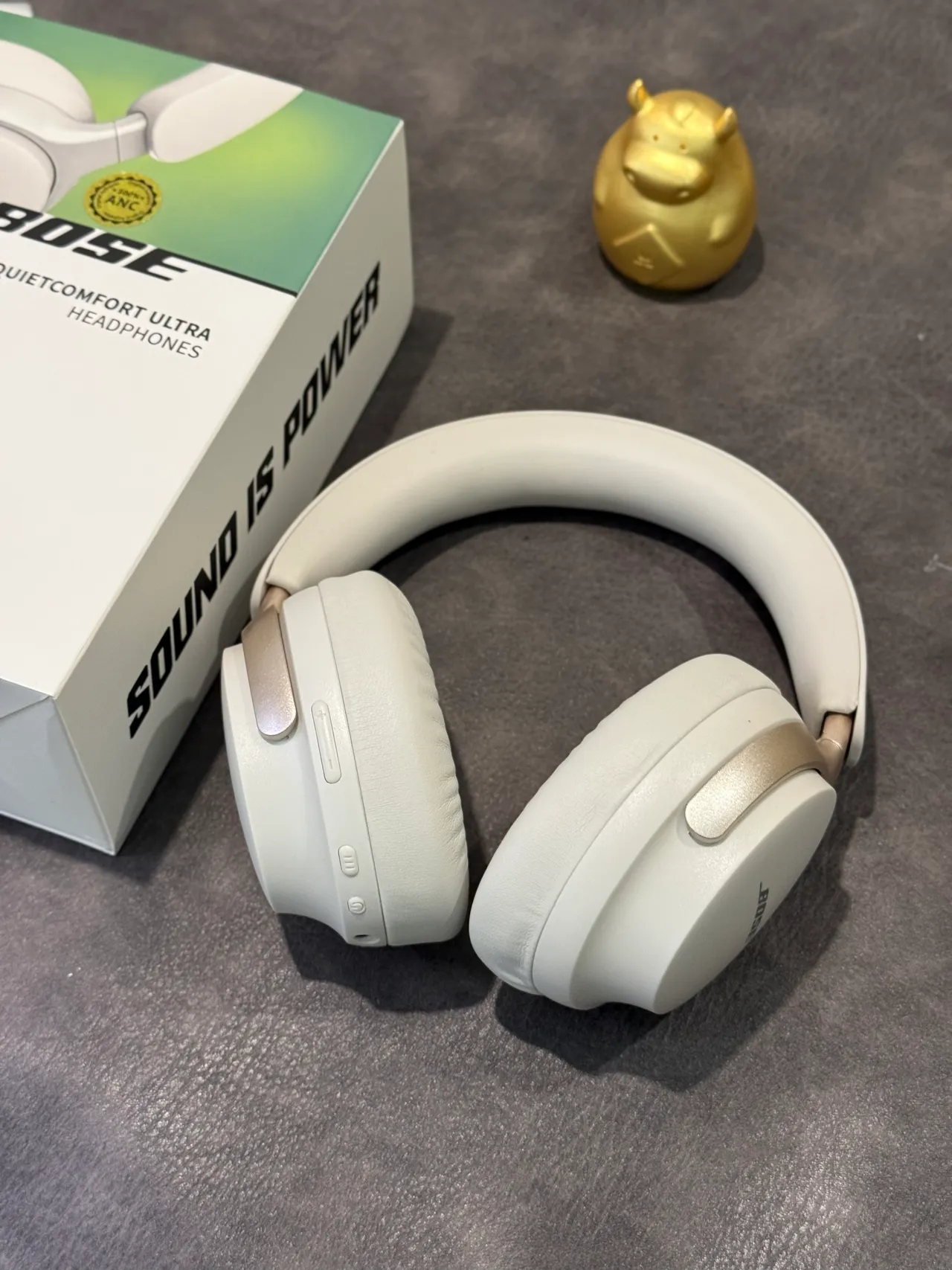 Bose QuietComfort Ultra Off-White سماعات فوق الأذن 8