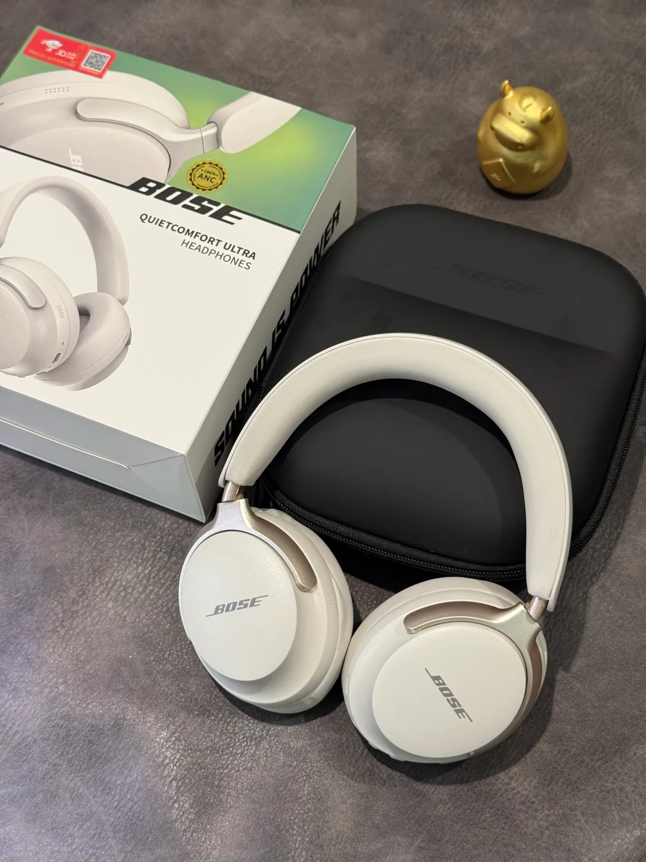 Bose QuietComfort Ultra Off-White سماعات فوق الأذن 11