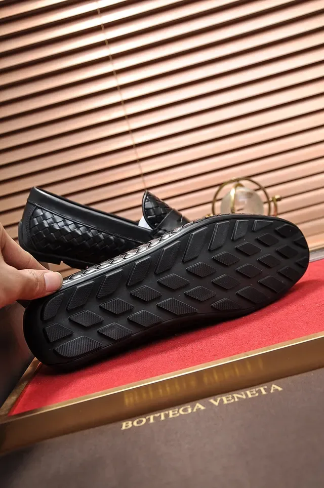Bottega Veneta Andiamo Woven Intrecciato مكاسين سوداء 3